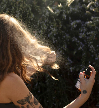 de frizz hair spray